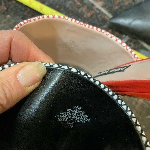 Nine West set of two heels. Size 7.5 - Picture 8 of 8